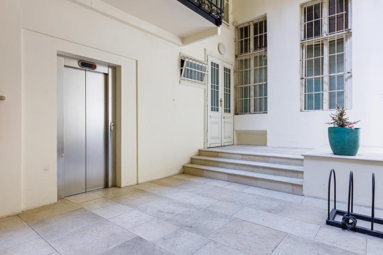 Newly Renovated Apartment In The Old Town Bratislava Exterior foto