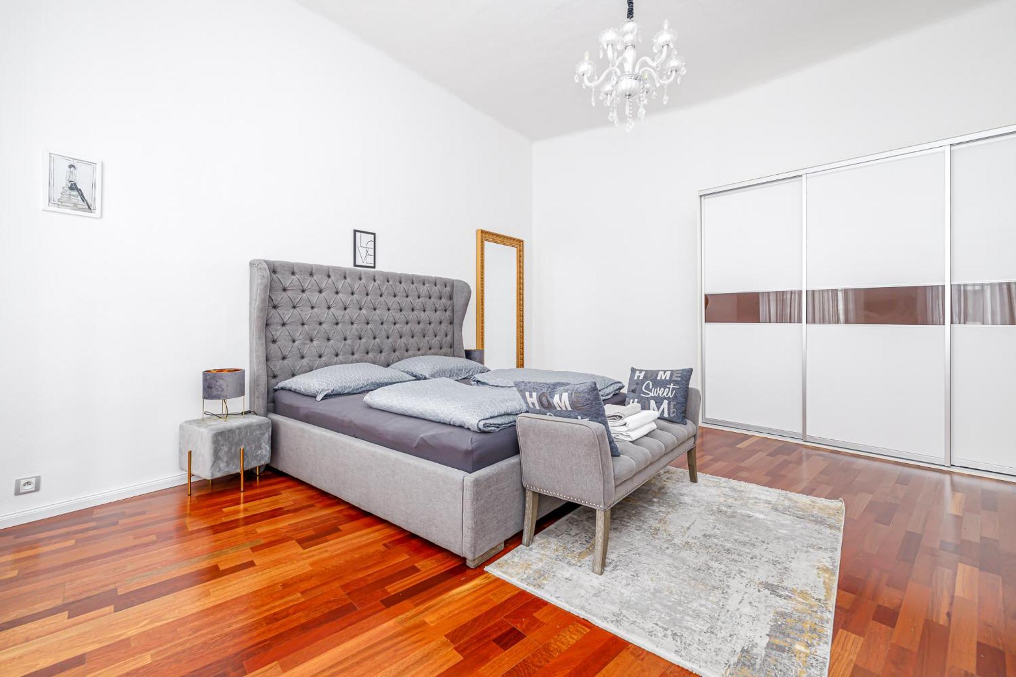 Newly Renovated Apartment In The Old Town Bratislava Exterior foto